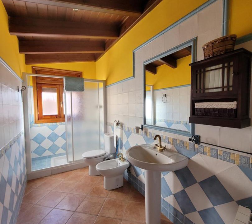 Photo of Bathroom in Bronchales