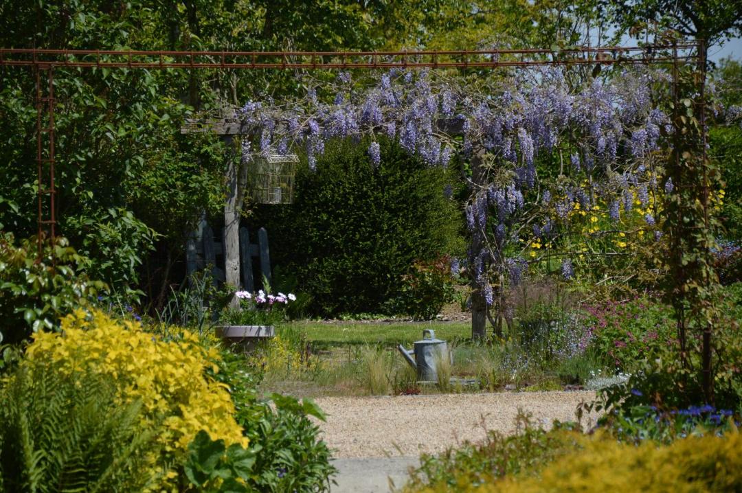 Photo of Others in Landisacq