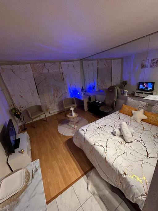 Photo of Others in Carquefou