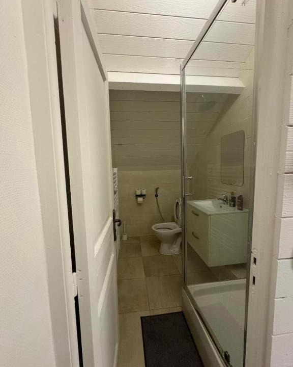 Photo of Bathroom in Poissy