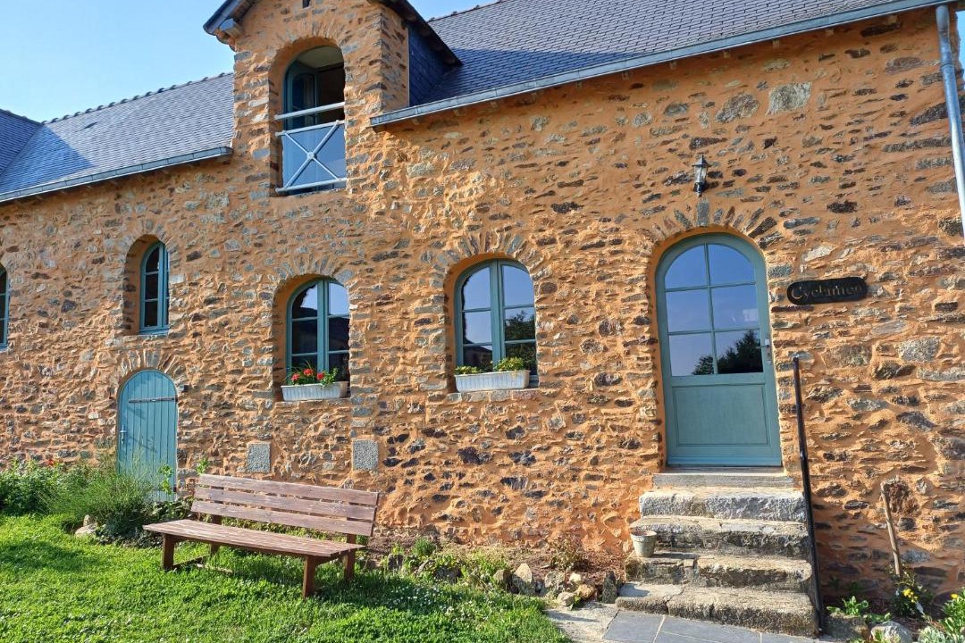 Photo of Others in Ahuille