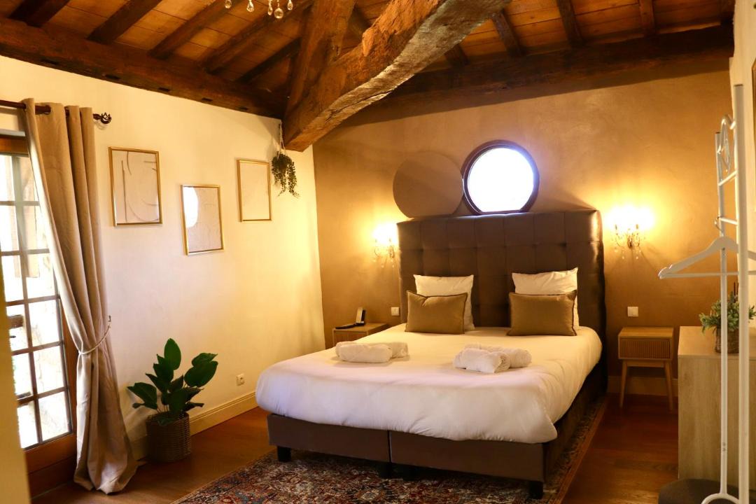 Photo of Bedroom in Camiac-et-Saint-Denis