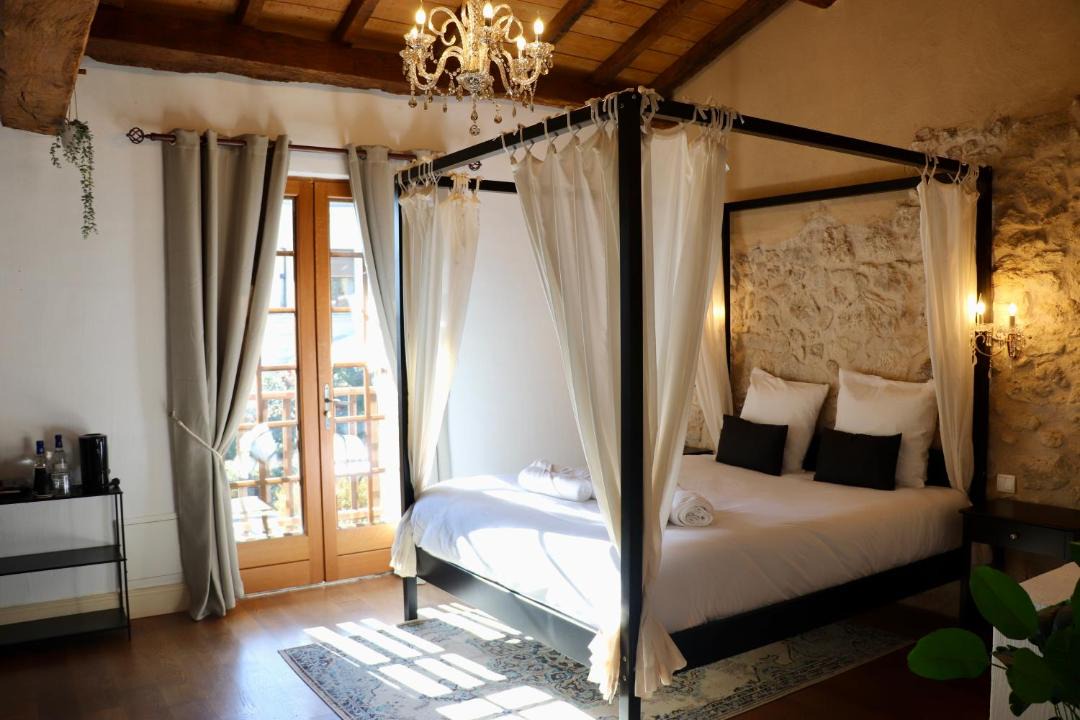 Photo of Bedroom in Camiac-et-Saint-Denis