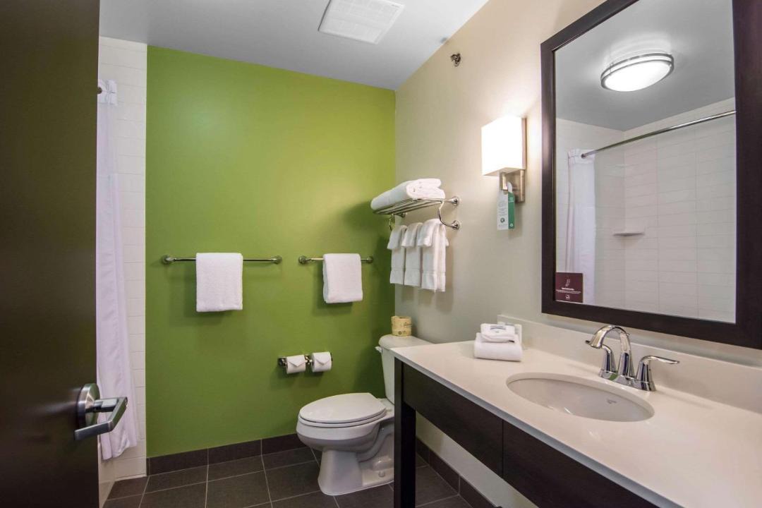 Photo of Bathroom in Emerald Park