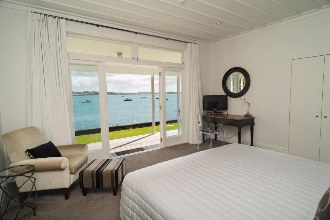 Photo of Bedroom in Russell