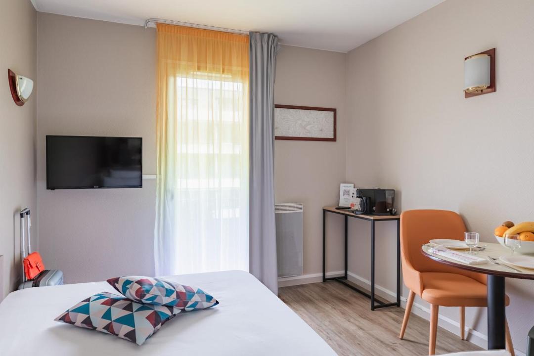 Photo of Bedroom in Madeleine-Champ de Mars