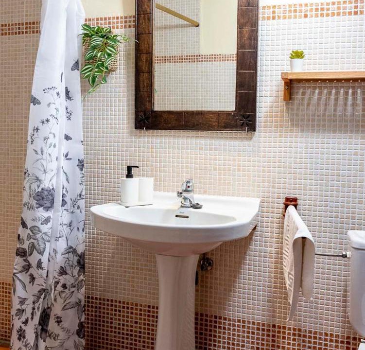 Photo of Bathroom in Tera