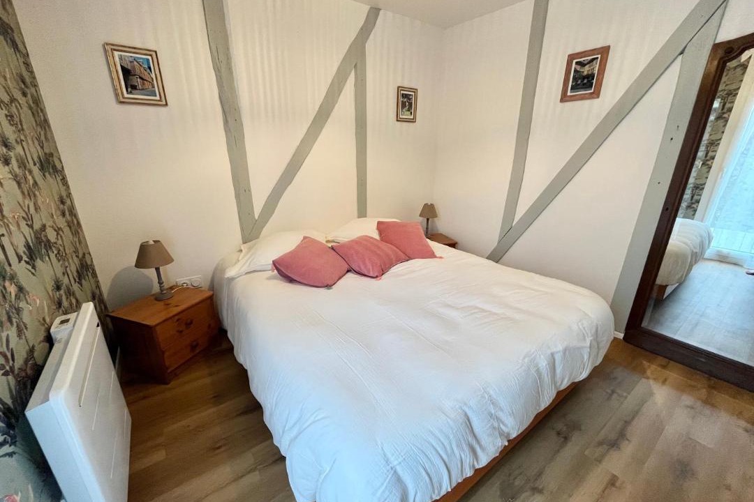 Photo of Bedroom in Sainte-Maure