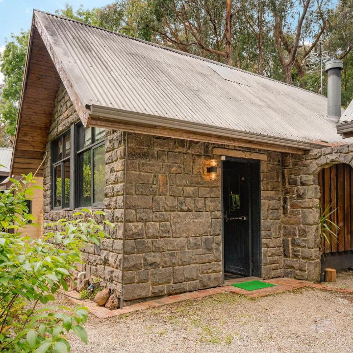 Photo of Others in Emerald