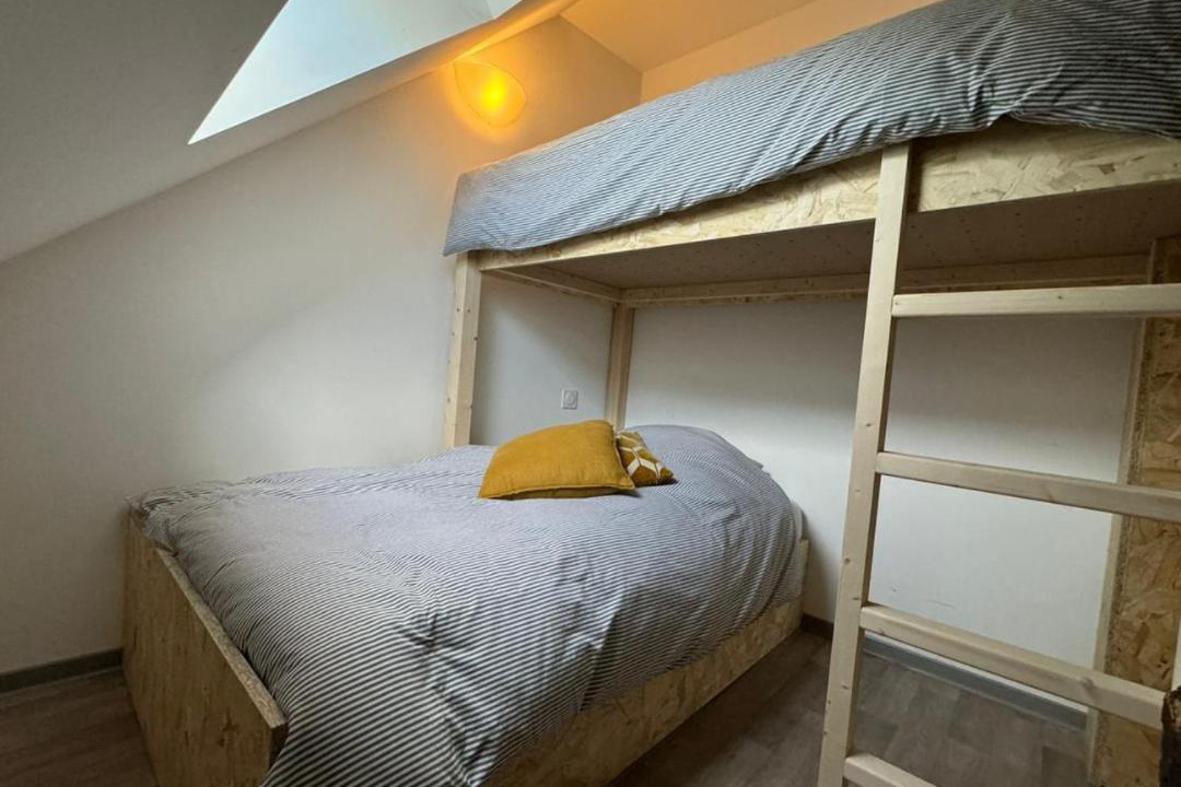 Photo of Bedroom in Courtenay