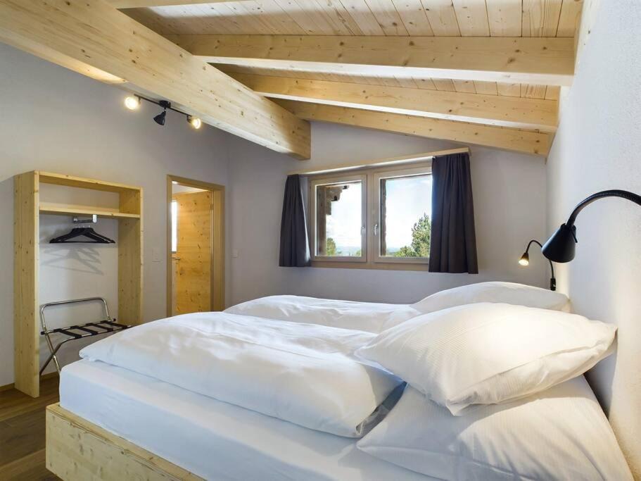 Photo of Bedroom in Aeschi bei Spiez