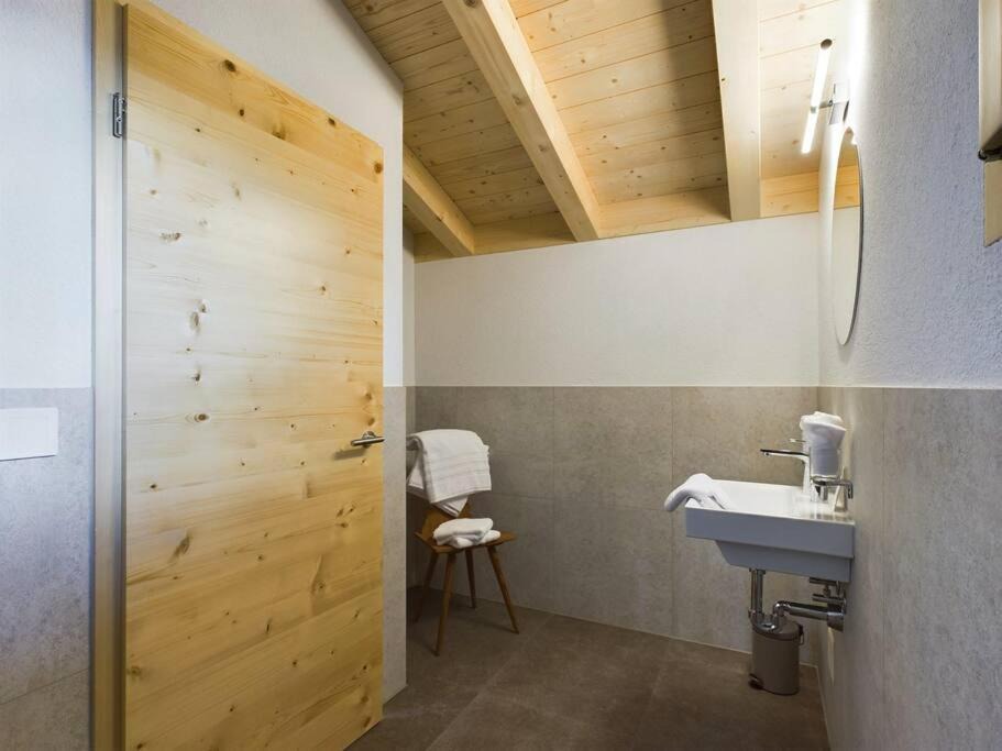 Photo of Bathroom in Aeschi bei Spiez