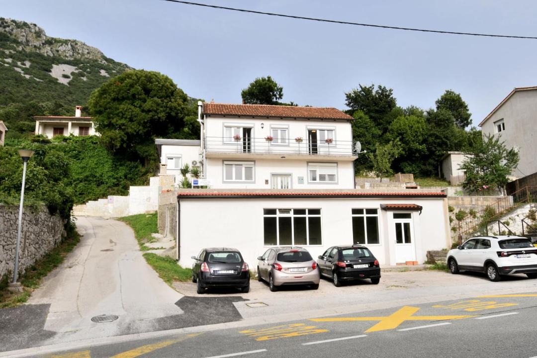 Photo of Others in Plomin