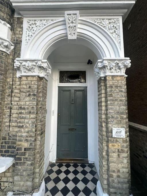 Photo of Others in Vauxhall