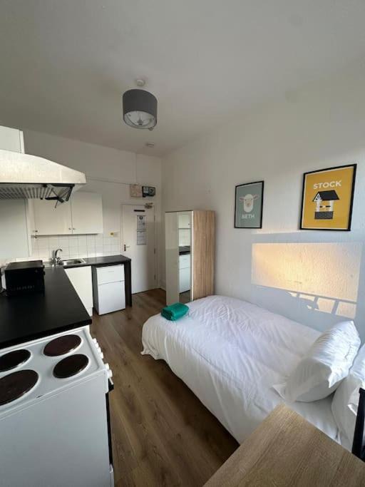 Photo of Others in Vauxhall