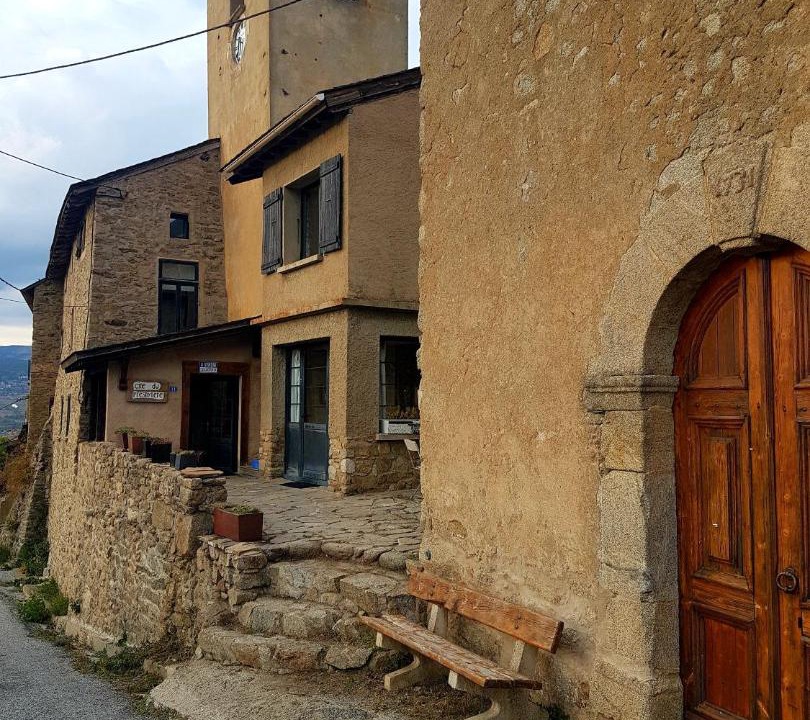 Photo of Buildings in Eyne