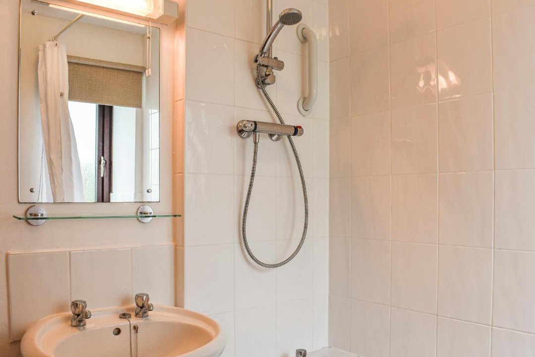 Photo of Bathroom in Staintondale