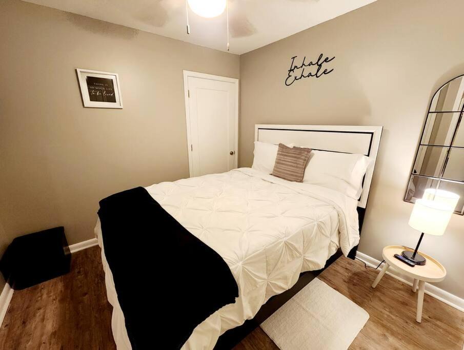 Photo of Bedroom in Mobile
