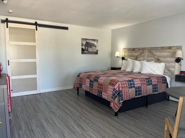 Photo of Bedroom in Tipton