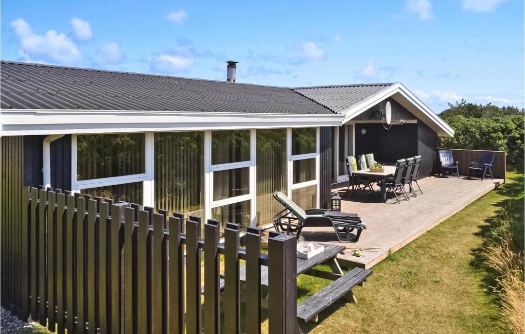 Photo of Others in Haurvig