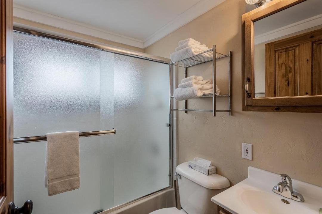 Photo of Bathroom in Clark