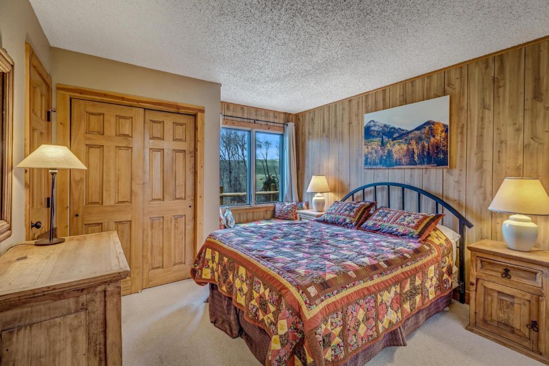 Photo of Bedroom in Clark