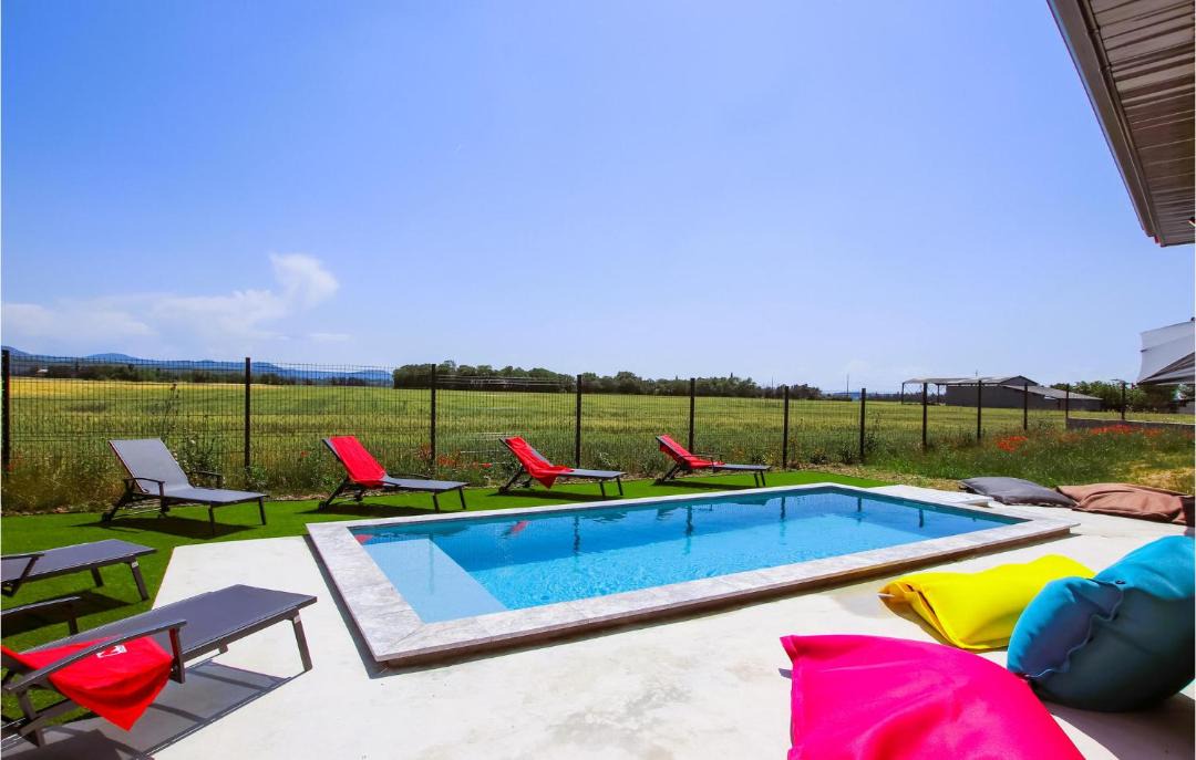 Photo of Others in Sauzet