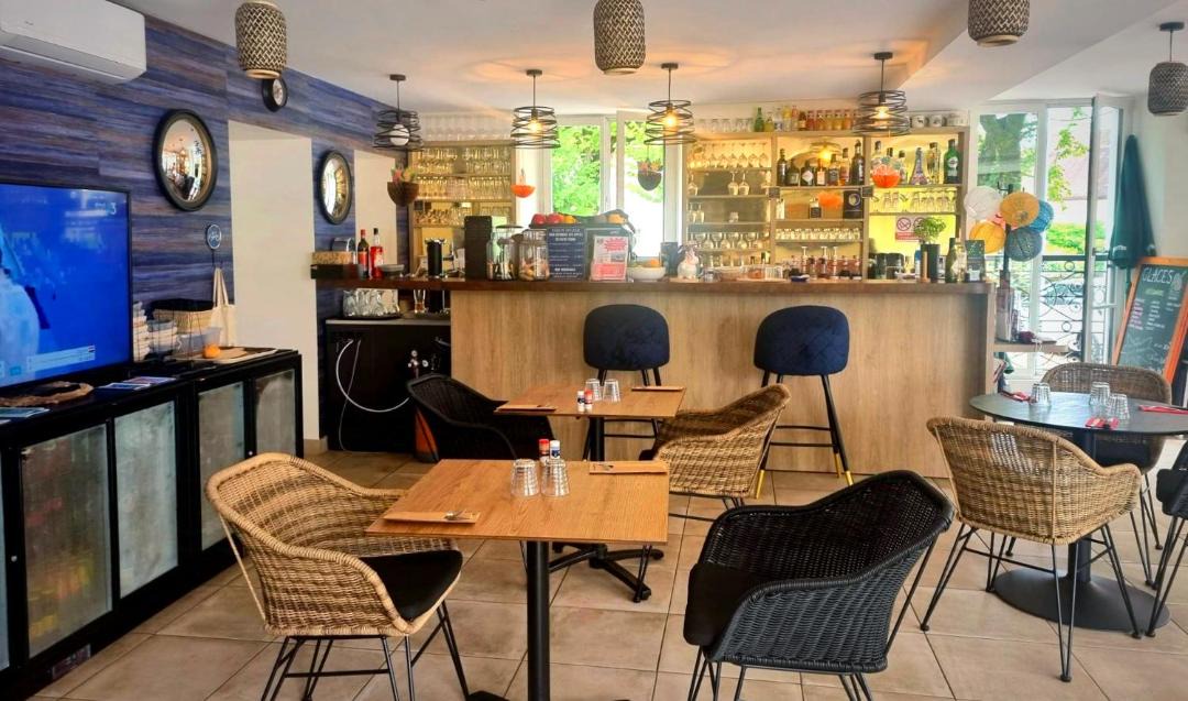 Photo of Others in Nemours