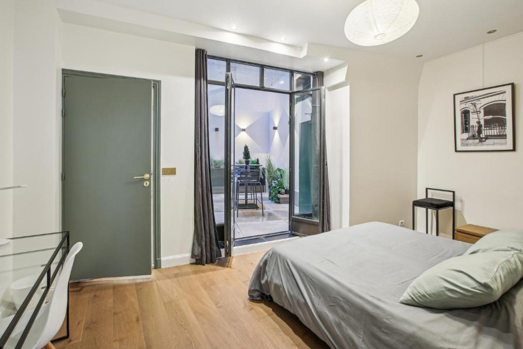 Photo of Bedroom in 6th Arrondissement