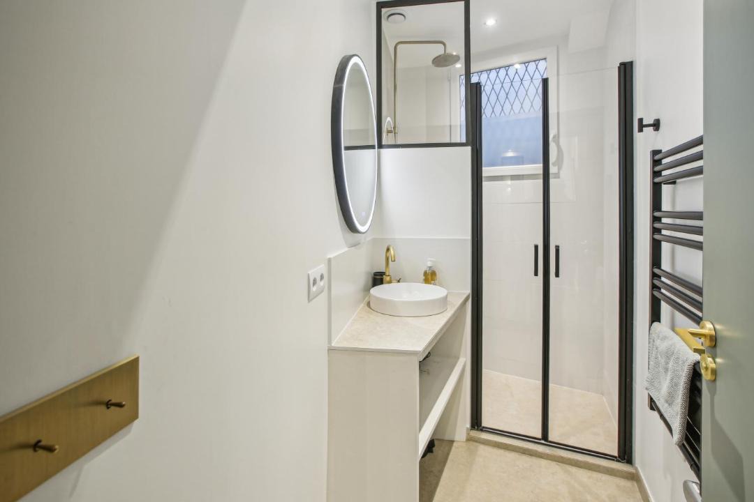 Photo of Bathroom in 6th Arrondissement