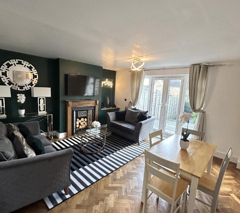 Photo of Livingroom in Corby