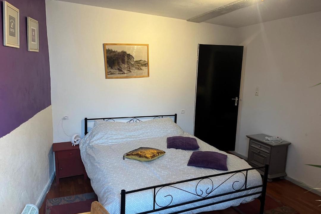Photo of Bedroom in Issy-l'Eveque