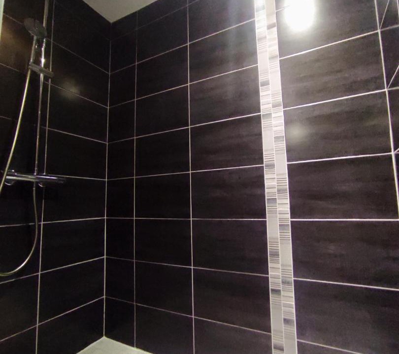 Photo of Bathroom in Guemps