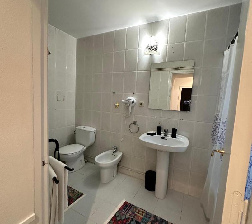 Photo of Bathroom in Vallromanes