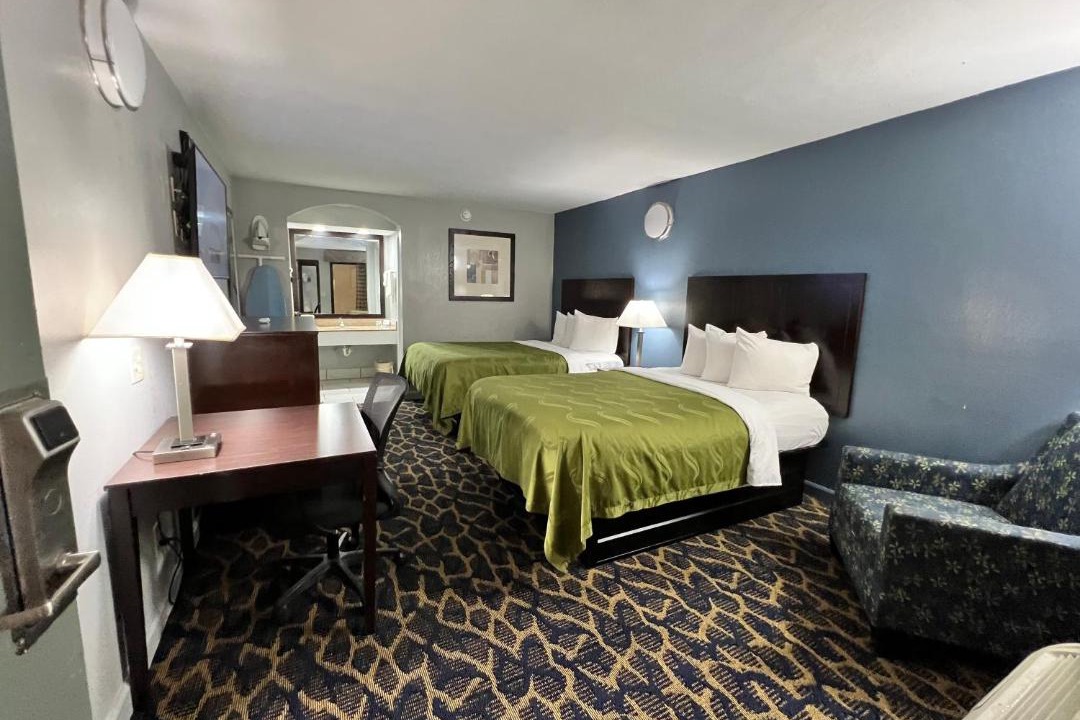 Photo of Bedroom in Indianola