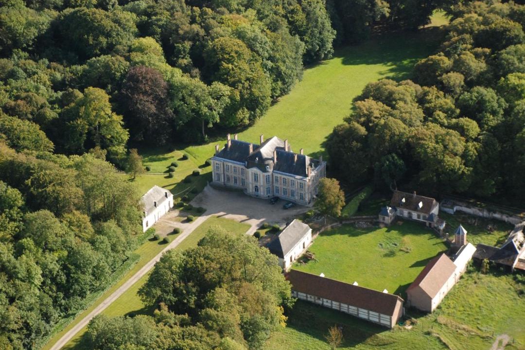 Photo of Others in Arry