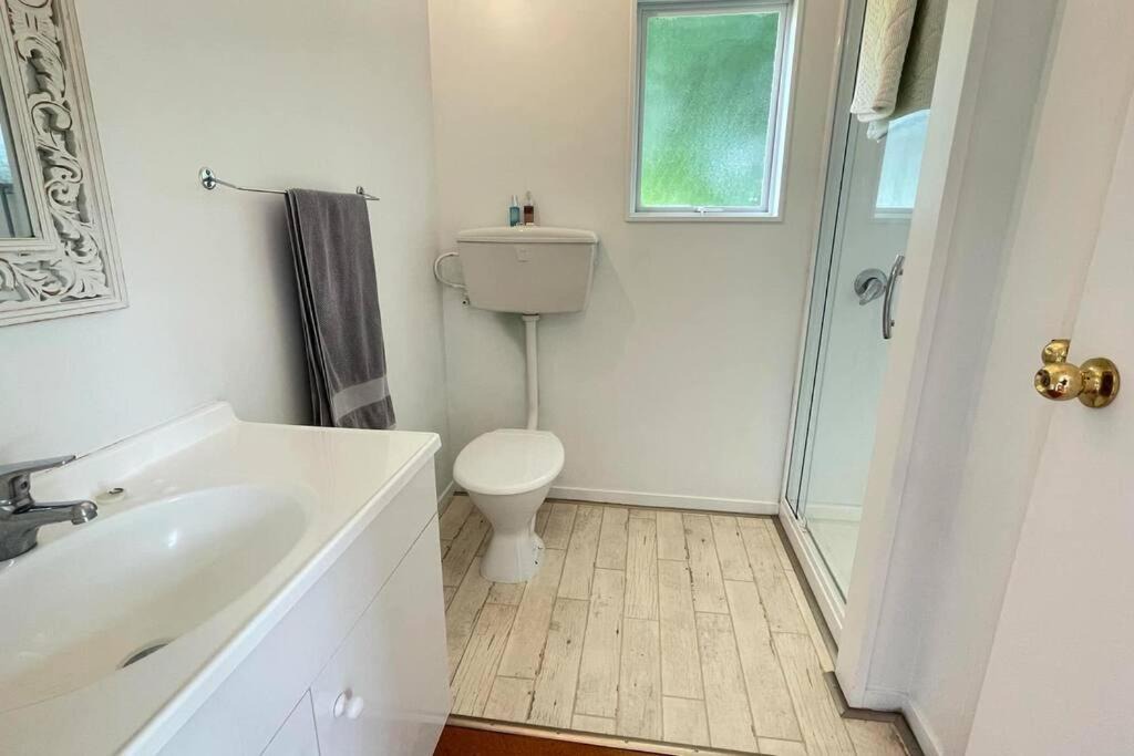 Photo of Bathroom in Buckland