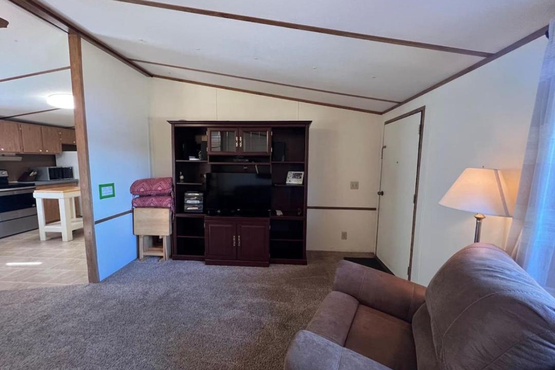 Photo of Others in Saluda