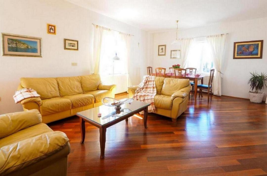 Photo of Livingroom in Mocici