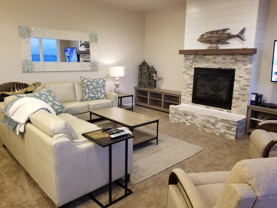 Photo of Livingroom in Bayshore