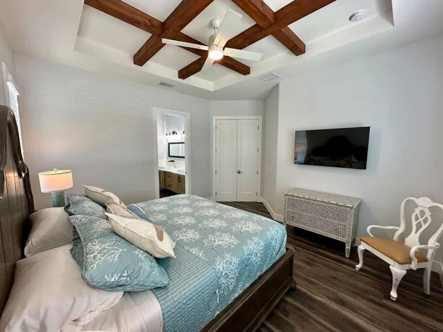 Photo of Bedroom in Cape Haze
