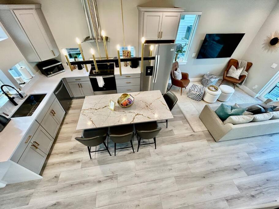 Photo of Kitchen in Downtown Historic District