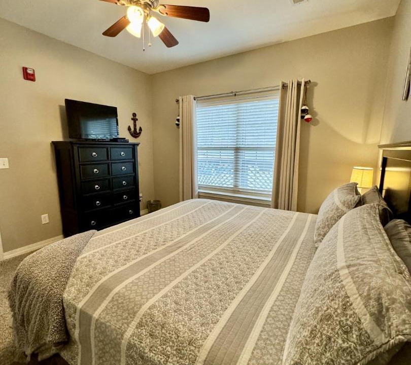 Photo of Bedroom in Hollister
