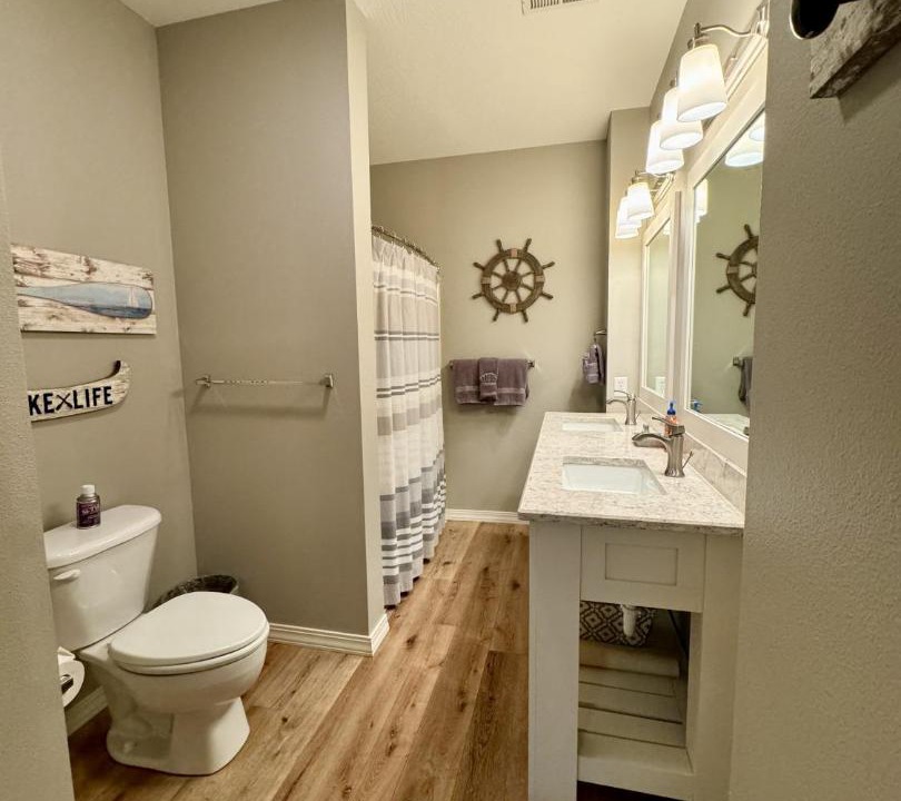 Photo of Bathroom in Hollister
