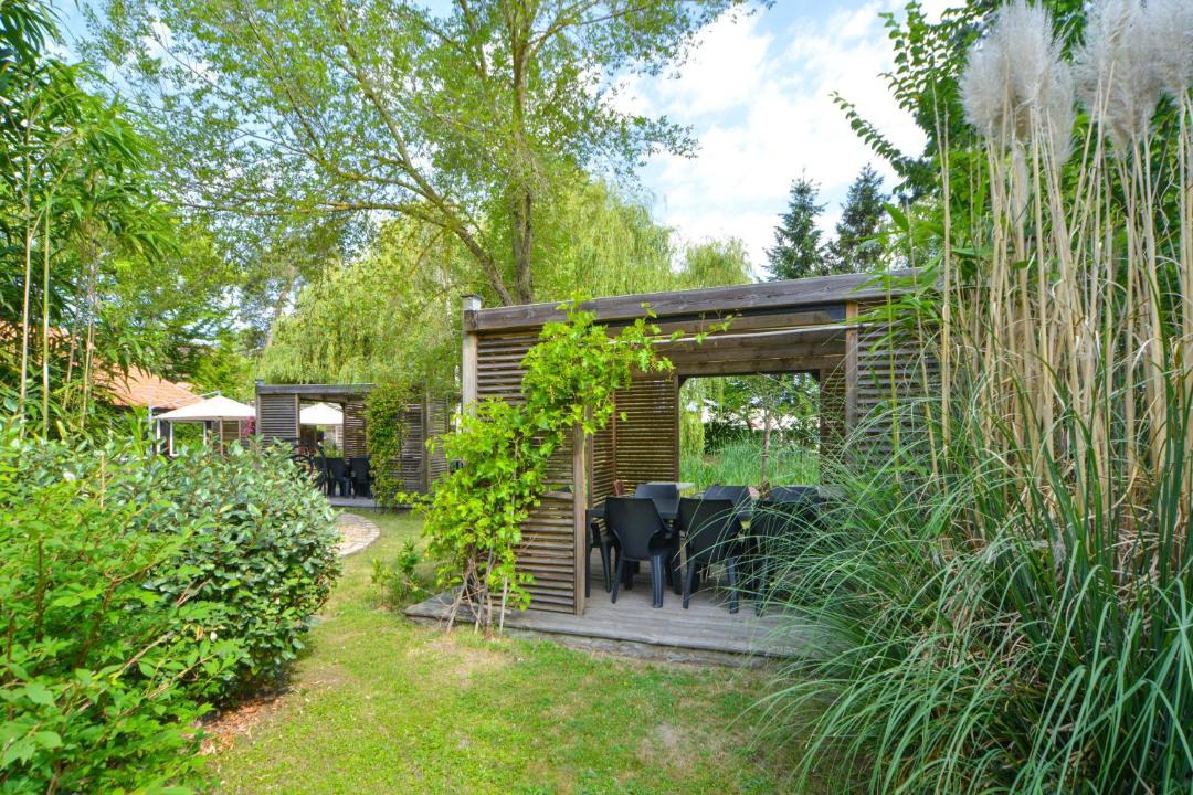 Photo of Others in Mereau