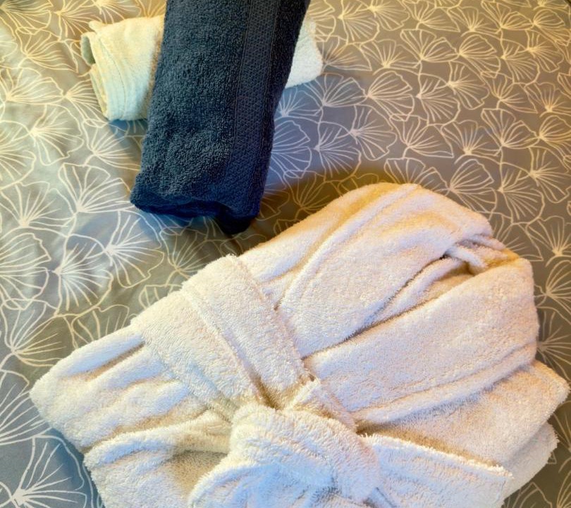 Photo of Others in Issel