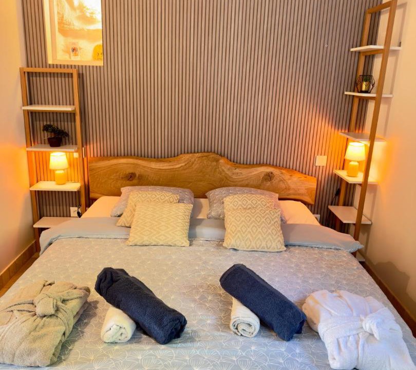 Photo of Bedroom in Issel