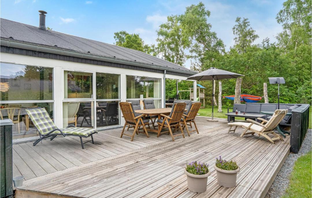 Photo of Others in Grena Strand