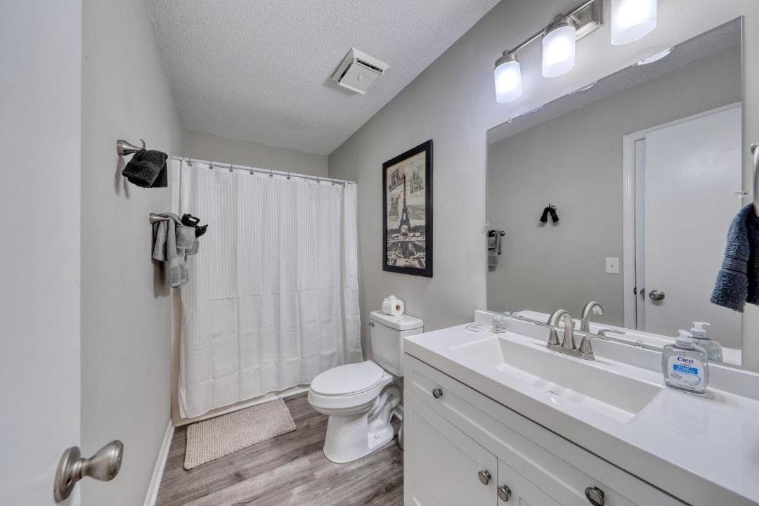 Photo of Bathroom in Crescent Beach