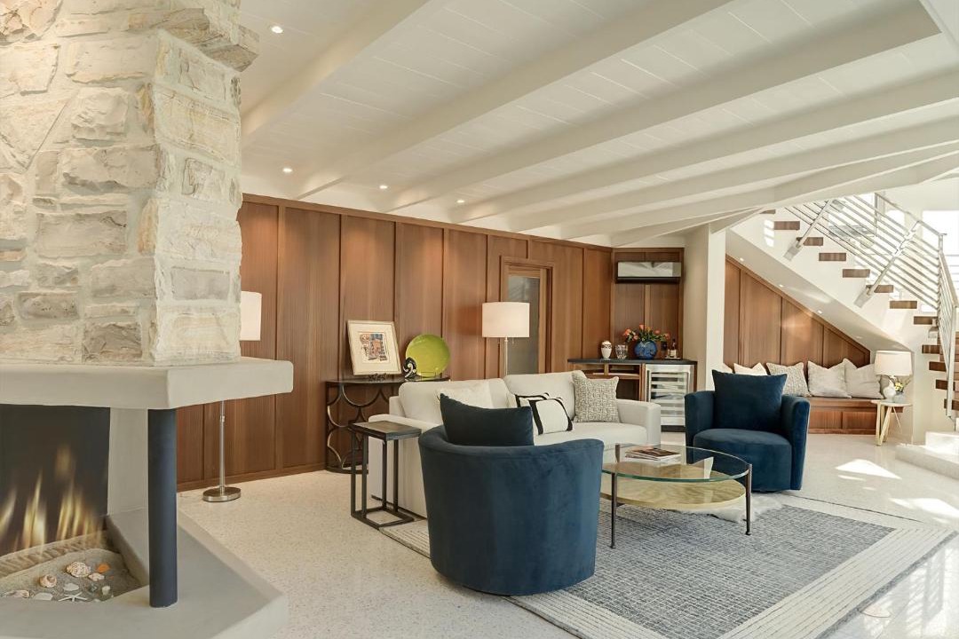 Photo of Livingroom in Northwest Carmel